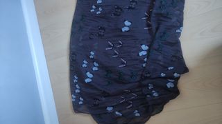 pañuelo gris