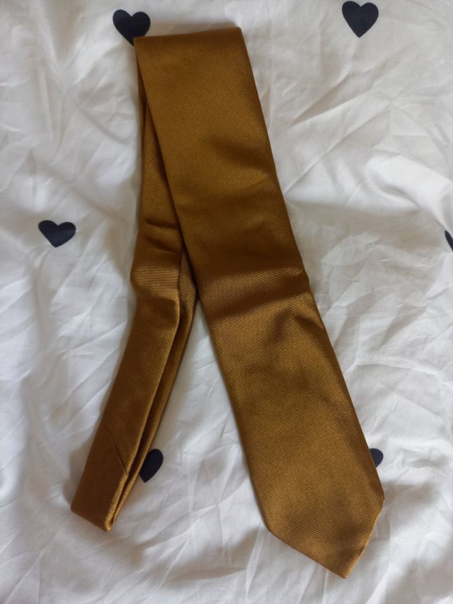 Nueva Corbata Bravo Chem Color Oro Marca Italiana