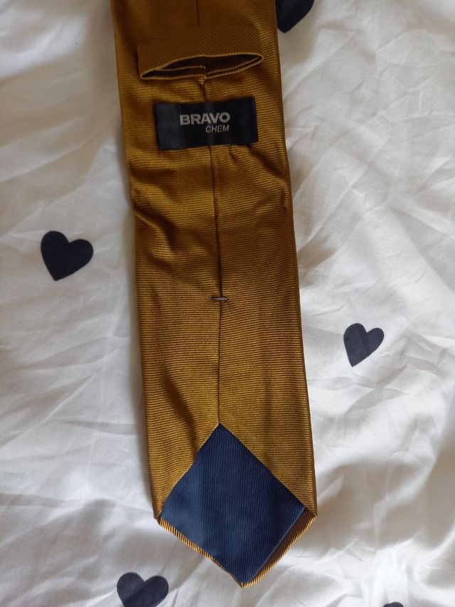 Nueva Corbata Bravo Chem Color Oro Marca Italiana