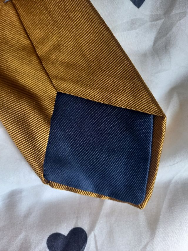 Nueva Corbata Bravo Chem Color Oro Marca Italiana