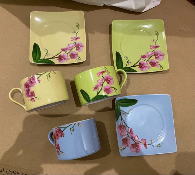 Juego tazas y platos