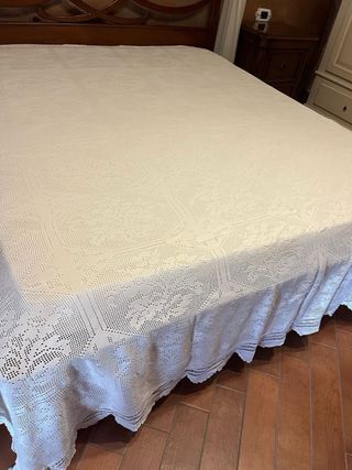 OFFERTA! Coperta VINTAGE ricamata a mano