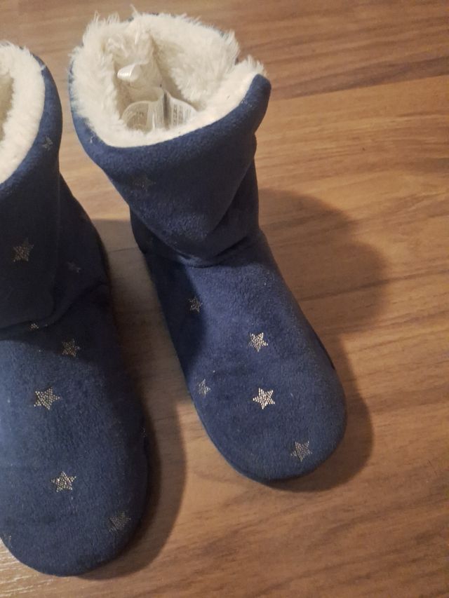 ZAPATILLAS SIN USO. T S WOMAN SECRET.