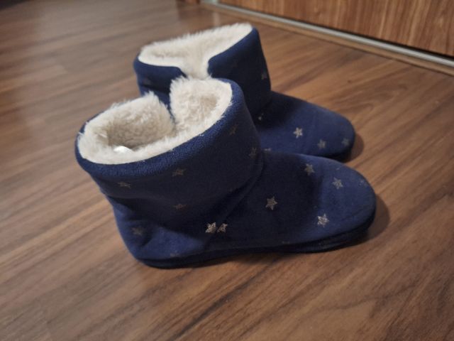 ZAPATILLAS SIN USO. T S WOMAN SECRET.