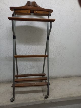 Galan de noche perchero