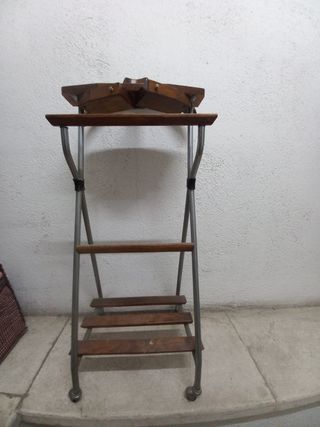 Galan de noche perchero