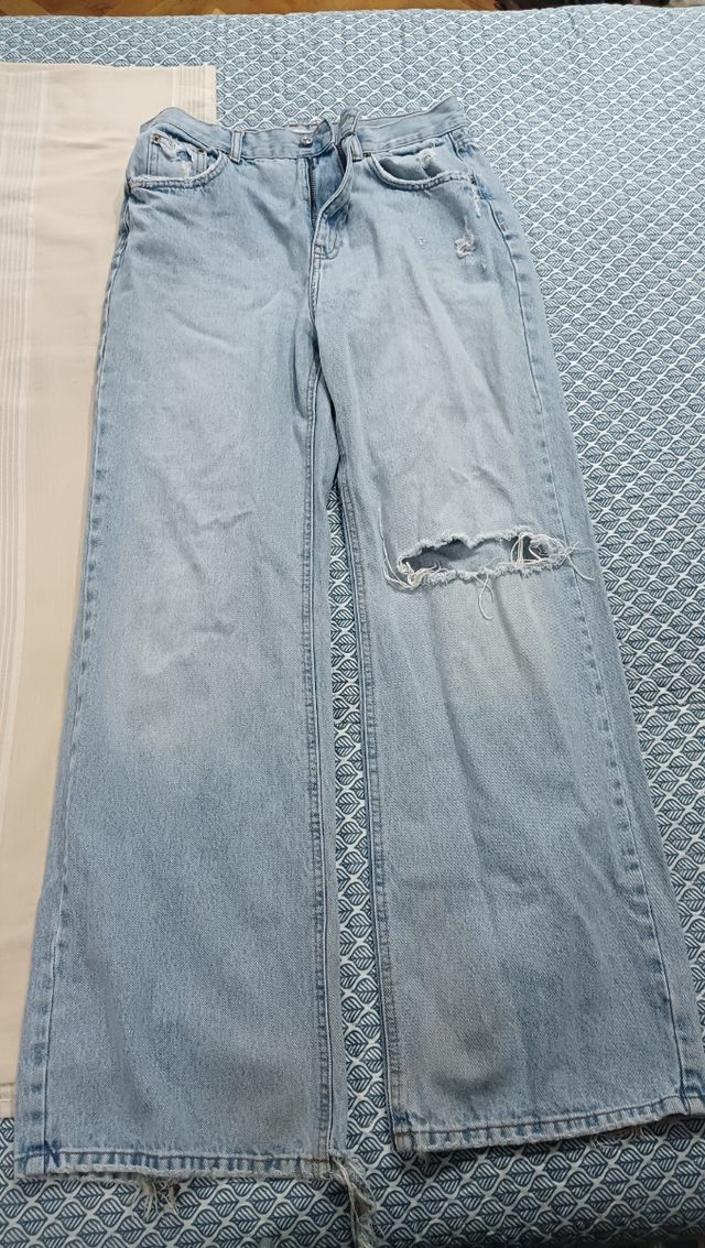 Pantalón vaquero campana