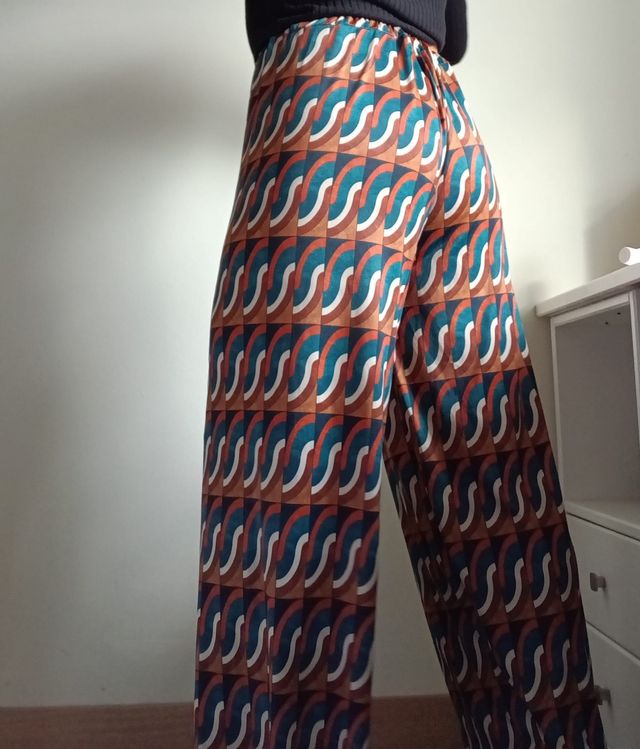 Pantalón ancho colorido talla M nuevo