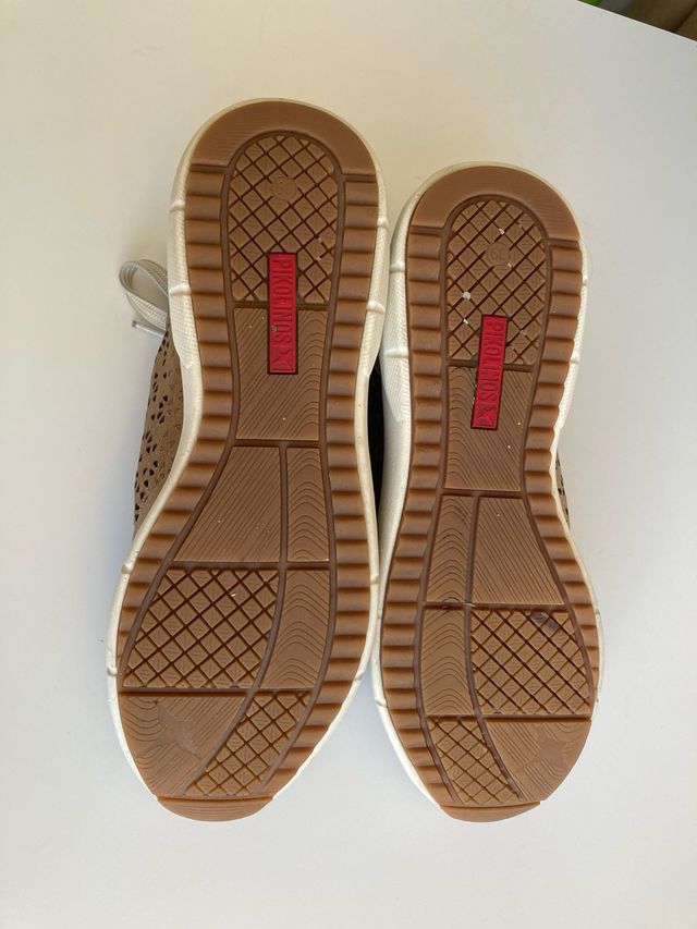 Zapatillas Pikolinos Sella doradas 39