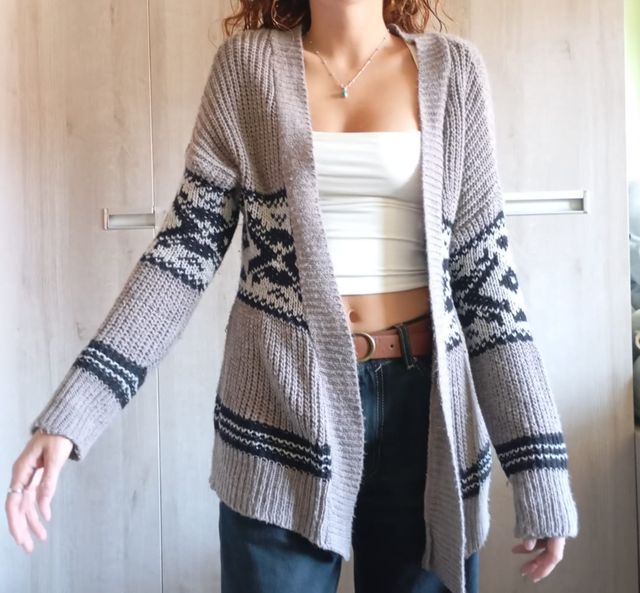 Jersey abierto color beige talla Xs-S nuevo Browni