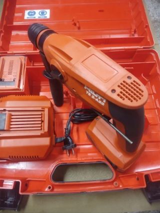 Taladro Hilti batería y cargador
