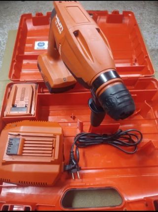 Taladro Hilti batería y cargador