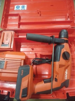 Taladro Hilti batería y cargador