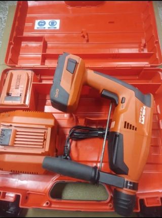 Taladro Hilti batería y cargador