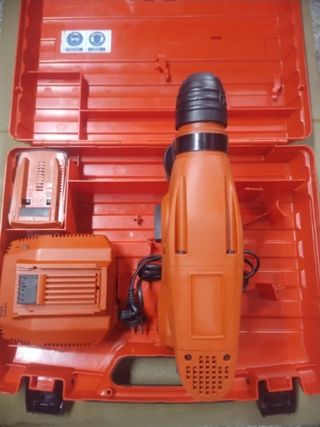 Taladro Hilti batería y cargador