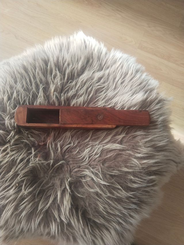 Caja antigua de madera