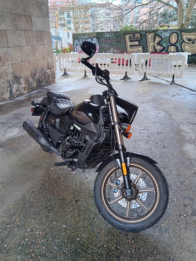 Moto UM Renegade Freedom 125cc