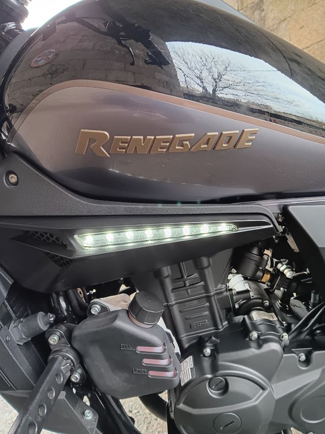 Moto UM Renegade Freedom 125cc