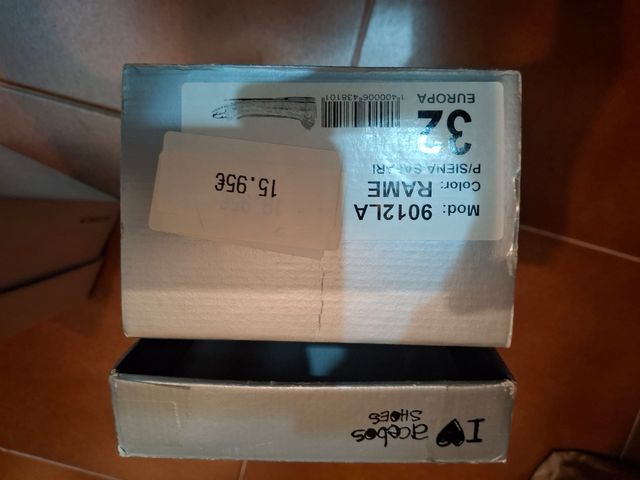 Zapatos bailarina Acebos 32.En dorado talla 33.