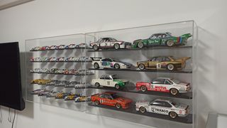 Espositori modellismo da parete