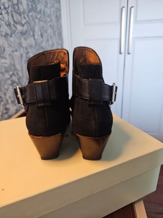 Botines BIMBA y LOLA en Piel negra