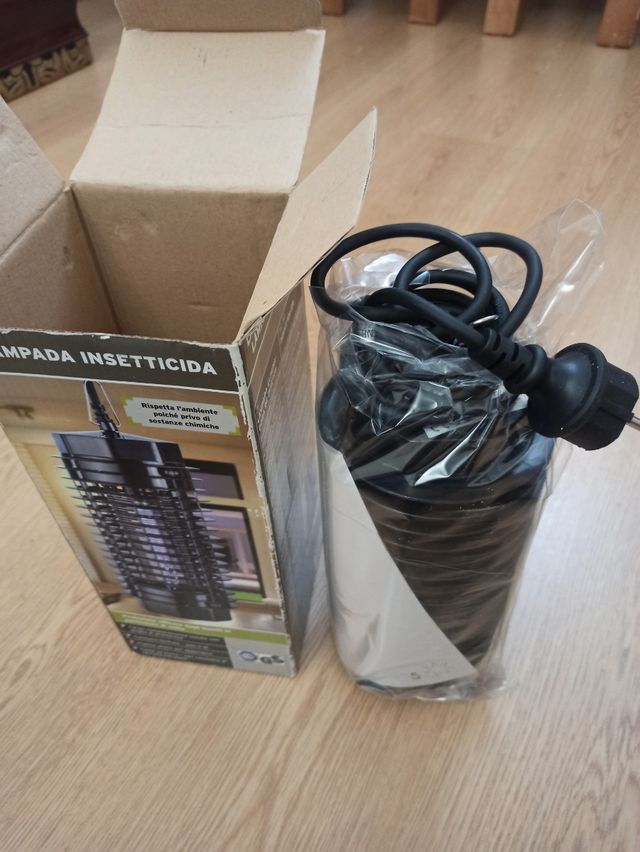 Nuova lampada insetticida