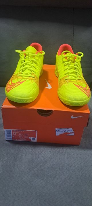 Botas de fútbol sala 