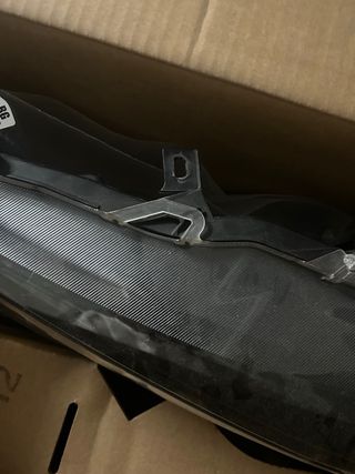 Faro/óptica toyota yaris 2022