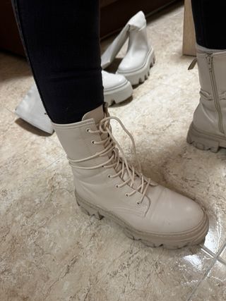 Botin cordones nude