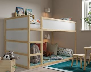 LITERA KURA IKEA