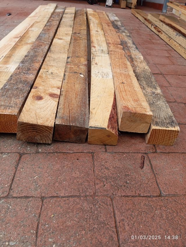 Listones, vigas de madera