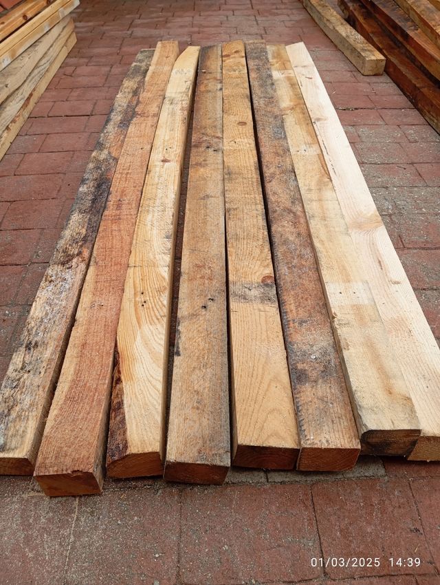 Listones, vigas de madera