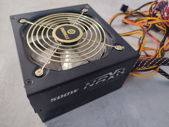 Fuente de alimentación PC Enermax 500W