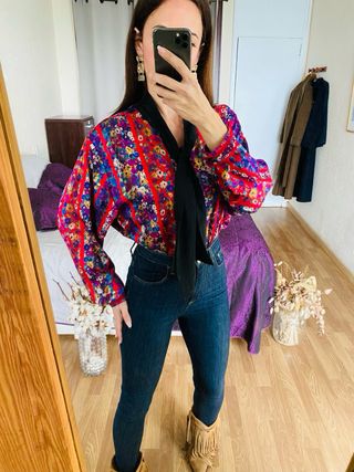 Nueva camisa estampada con lazada ECI talla XL
