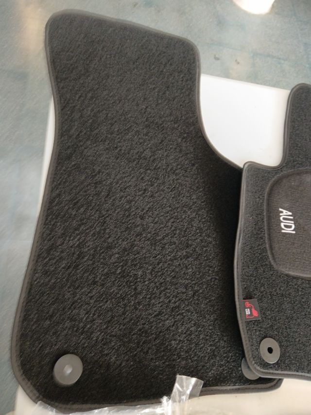 Pool Line, Juego de Alfombras de Moqueta Audi A3