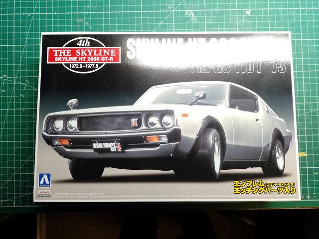 Kit aoshima 1:24 Nissan Skyline 2000 GT-R