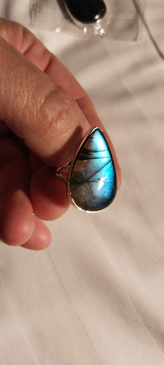 Anillo y colgantes labradorita