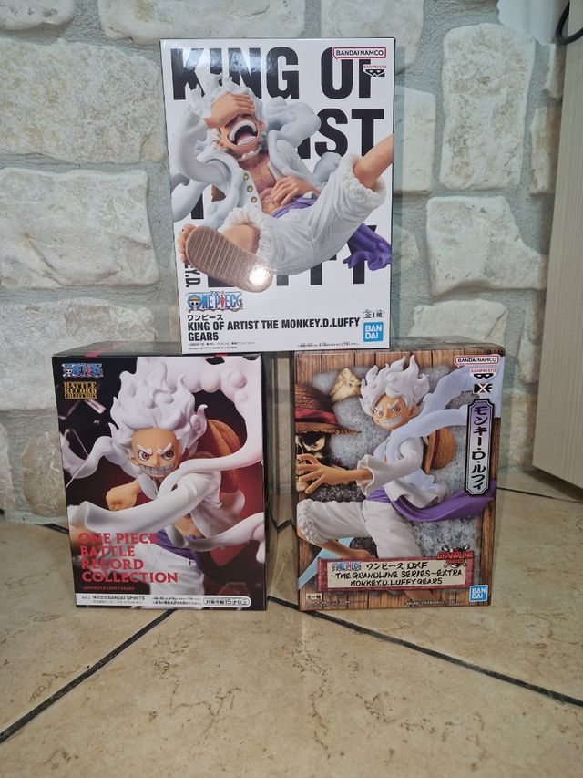 One piece Figure Set