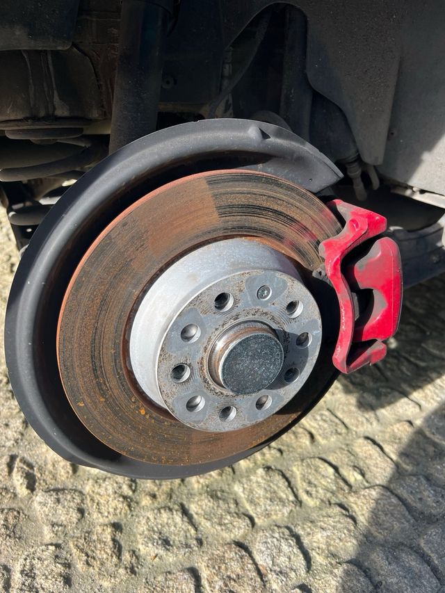 frenada trasera leon cupra 2.0 tfsi 240cv