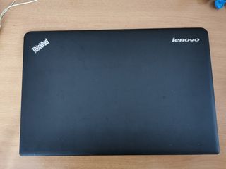 ThinkPad E540 tapa pantalla