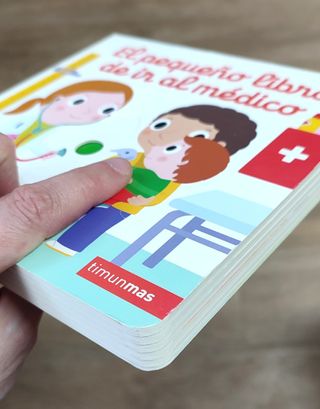 El pequeño libro de ir al médico