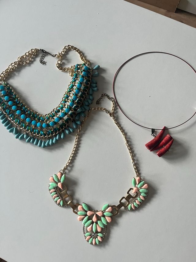 Set collares coloridos