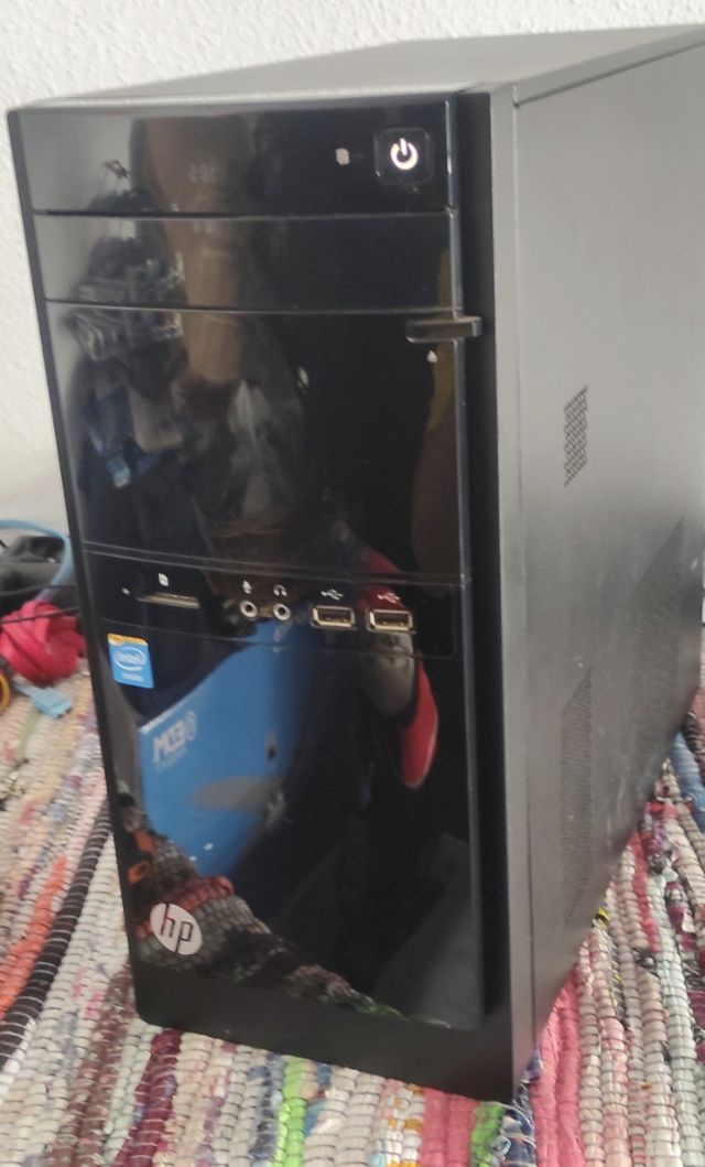 TORRE PC G1620T  ORDENADOR 