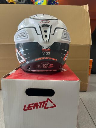 CASCOS LEATT GPX 5.5