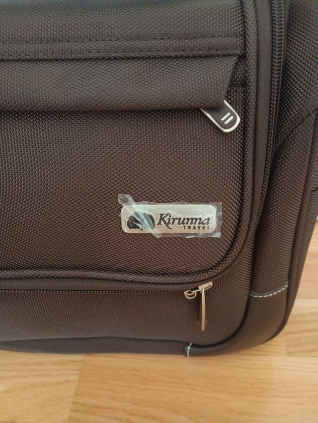 Neceser de viaje nuevo.