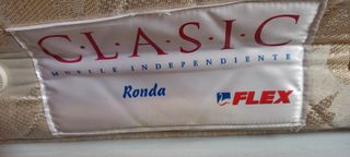 Cama y colchón 105 ancho x 190 largo cm