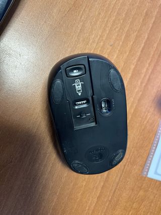 Teclado y raton inalambricos Logitech