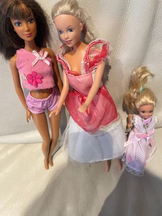 3 muñecas