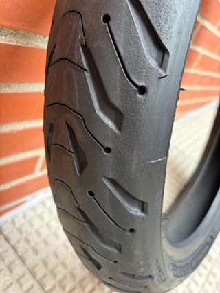 neumático delantero Michelin road 6