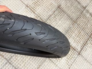 neumático delantero Michelin road 6